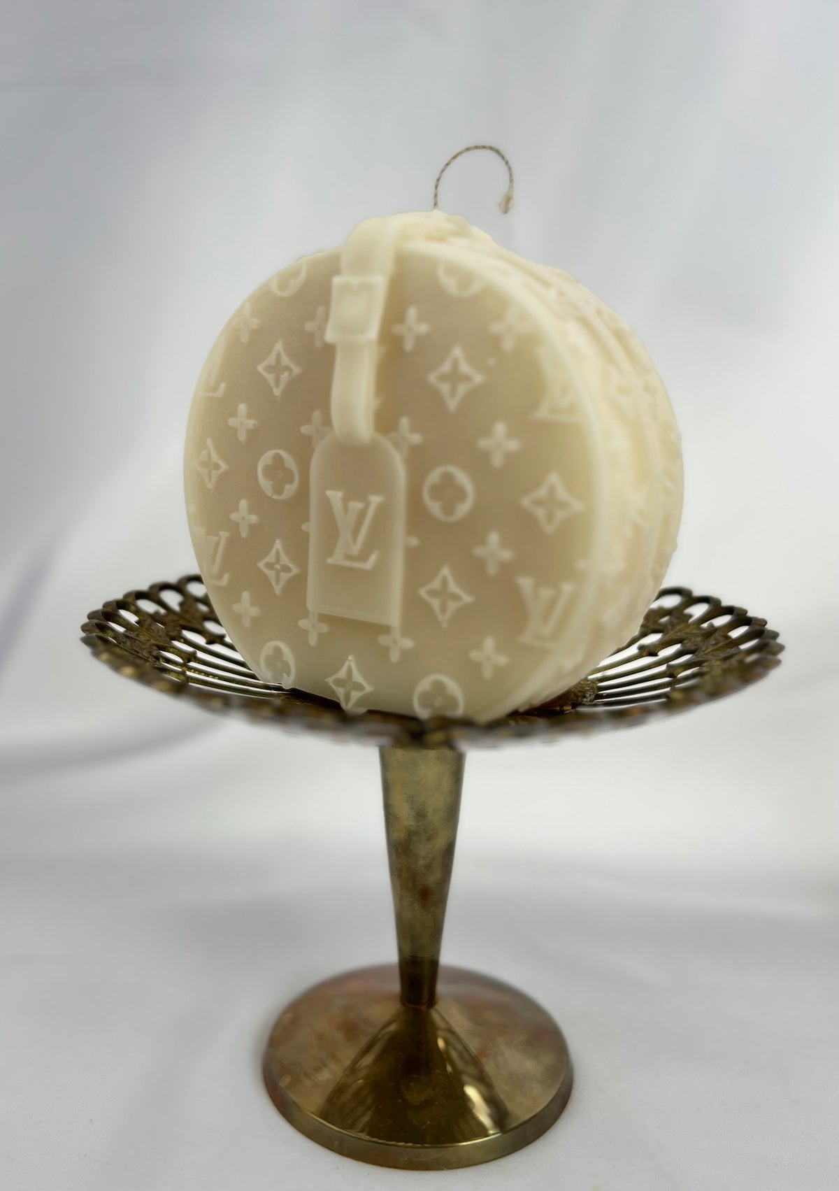 DESIGNER HANDBAG CANDLE | LV CHAPEAU