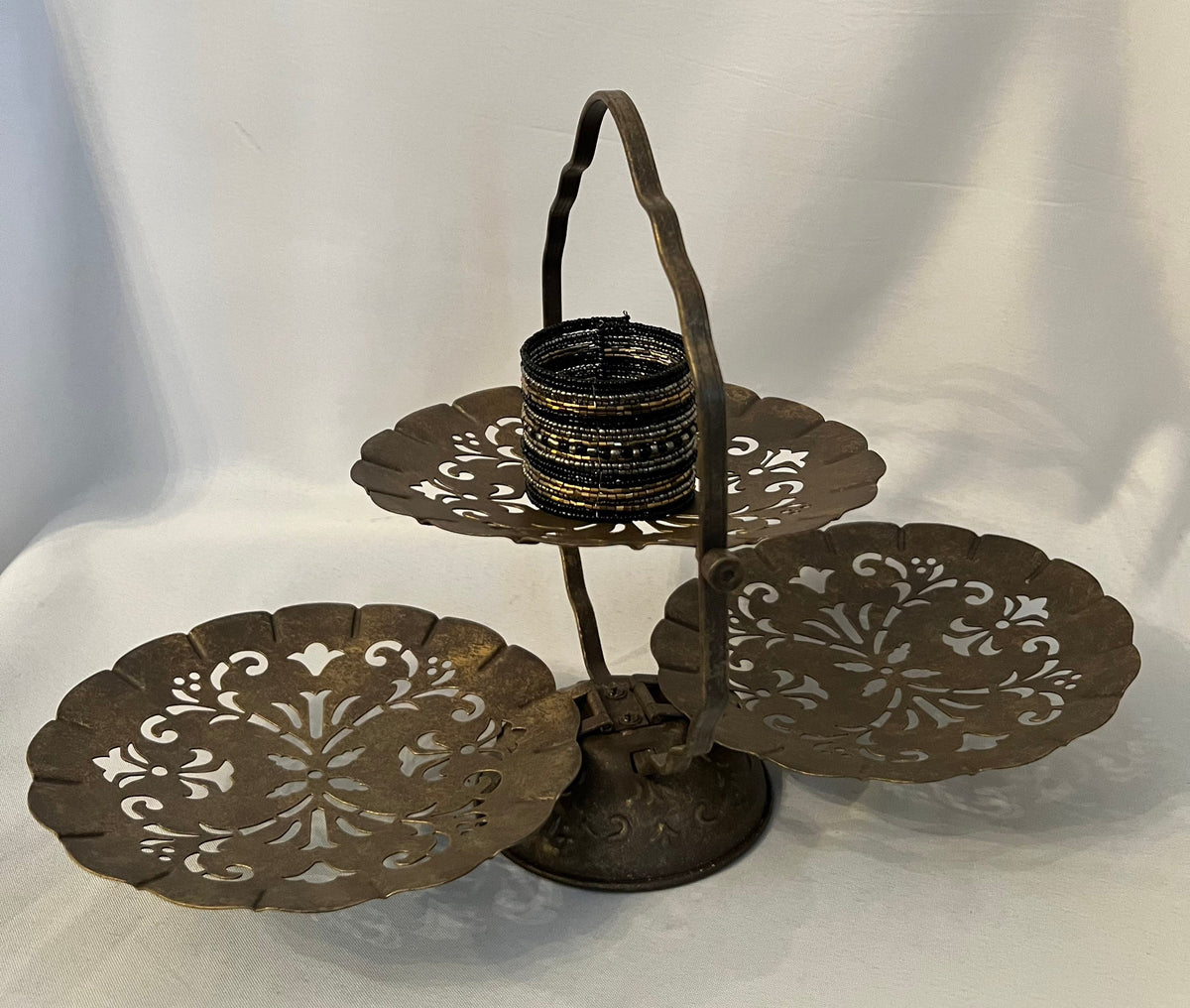 Vintage Retro Tiered Server-ware Clamshell Display for Events