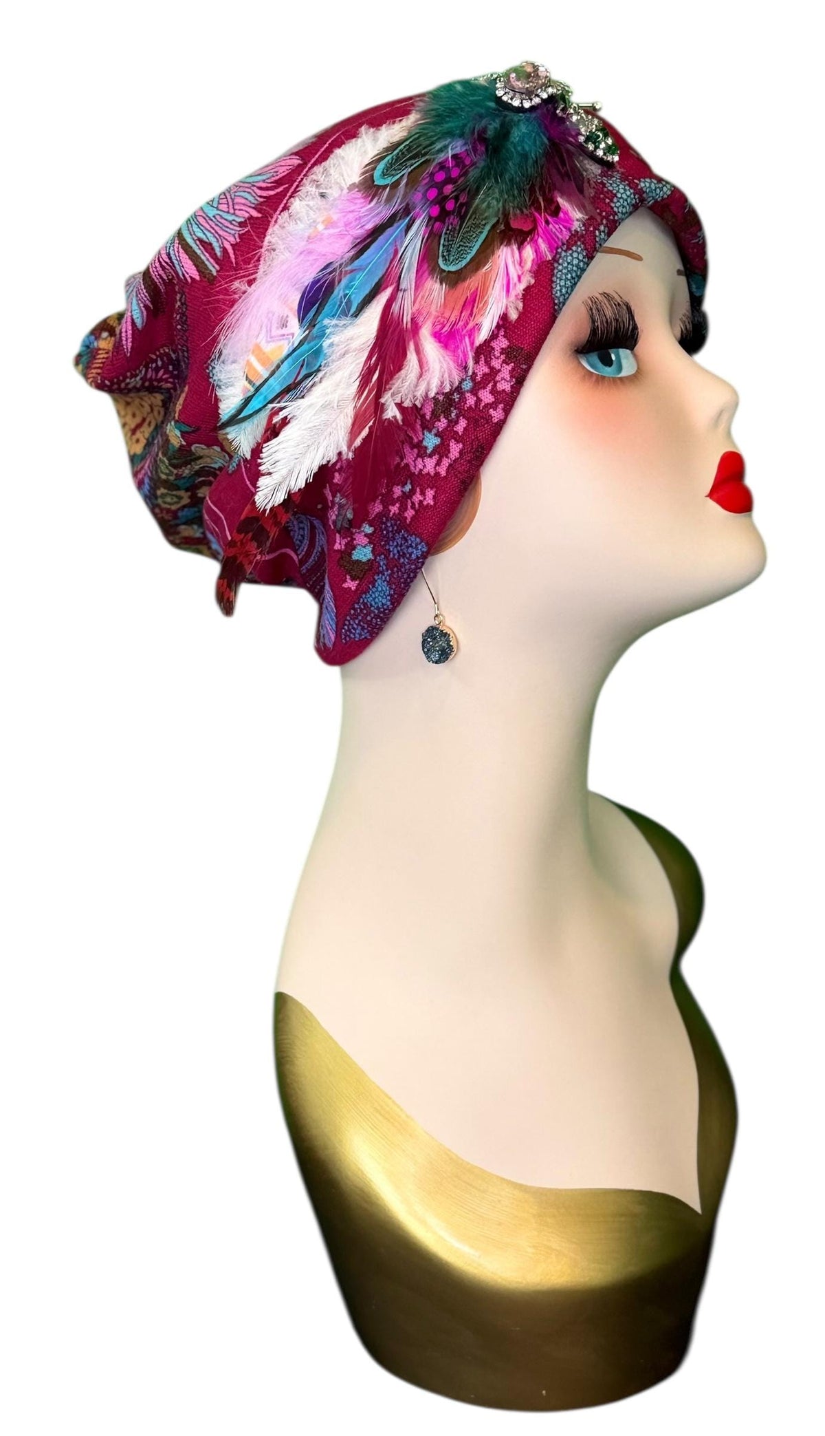 Elegant Roaring 20’s Vibe Feathered Jeweled Hat - Winter Flapper Beanie - Fashionable Skiing Hat