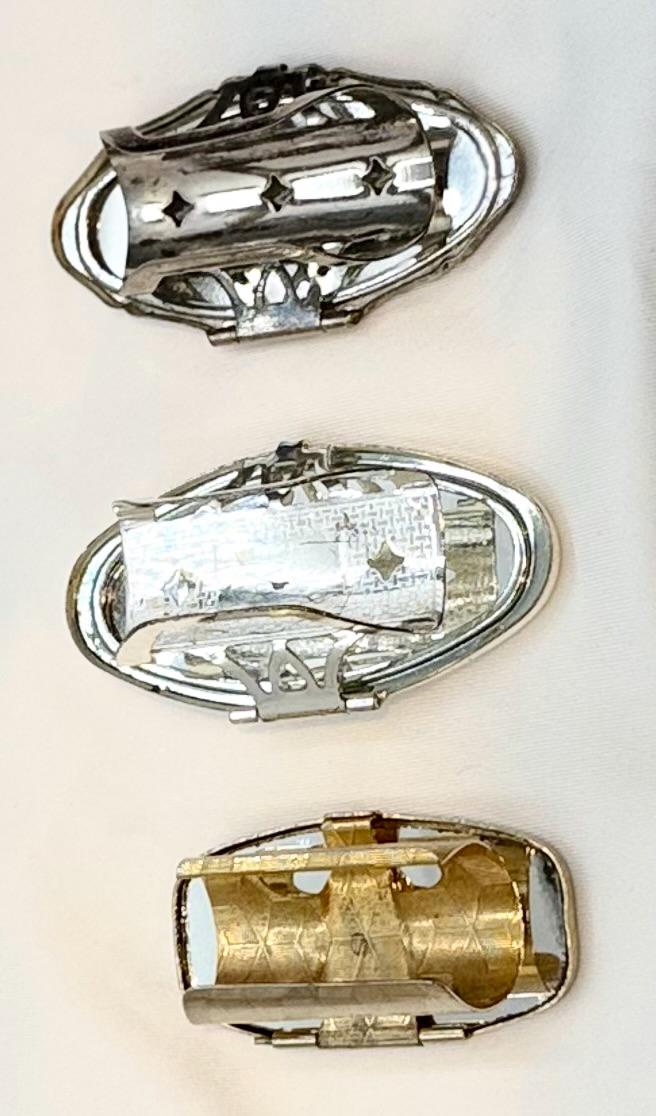 Vintage Silver Tone Statement Lipstick Ring Holder with Flip-up Mirror