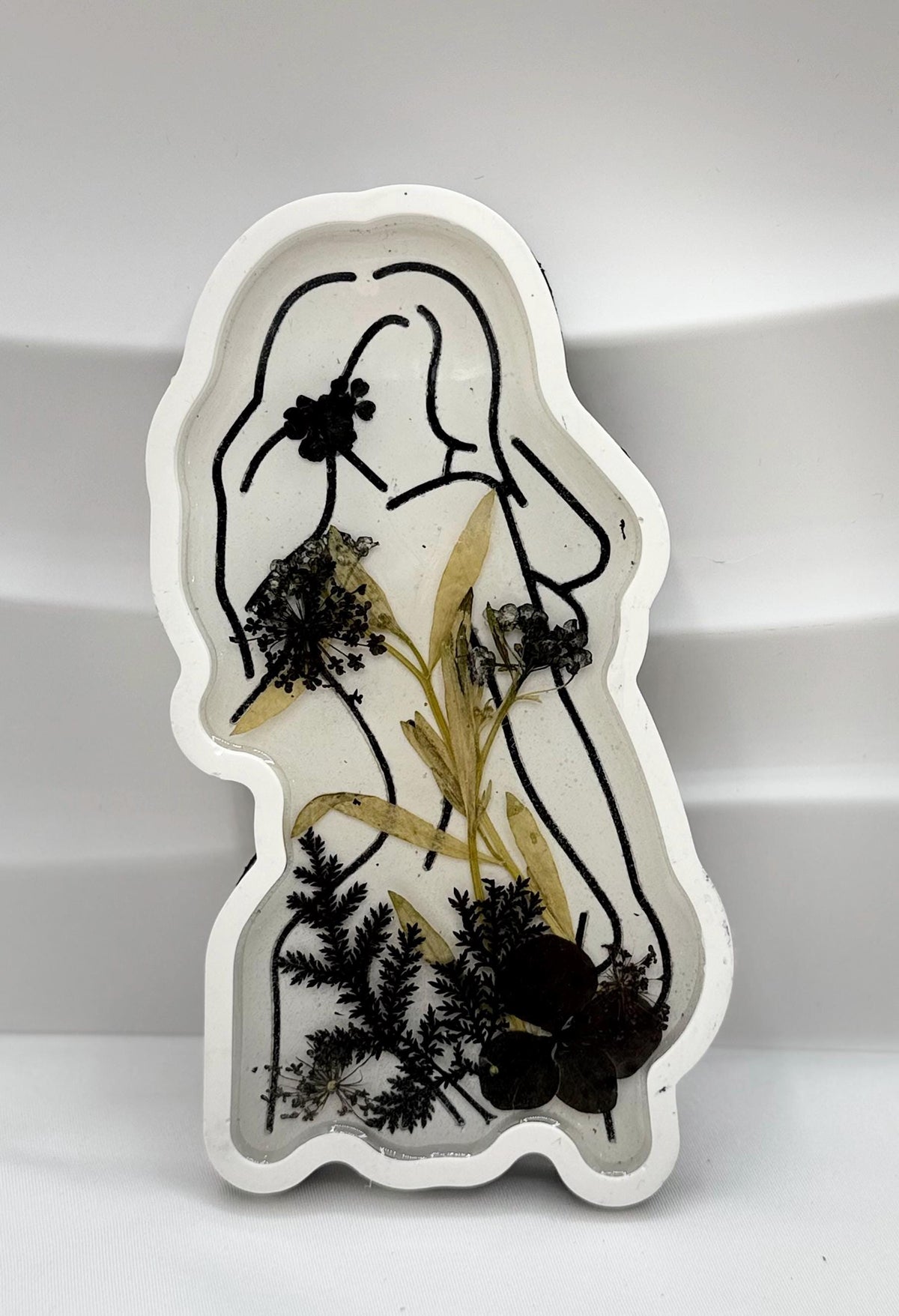 Jesmonite Vanity Tray - Ladies Figure, Dried Floral Display