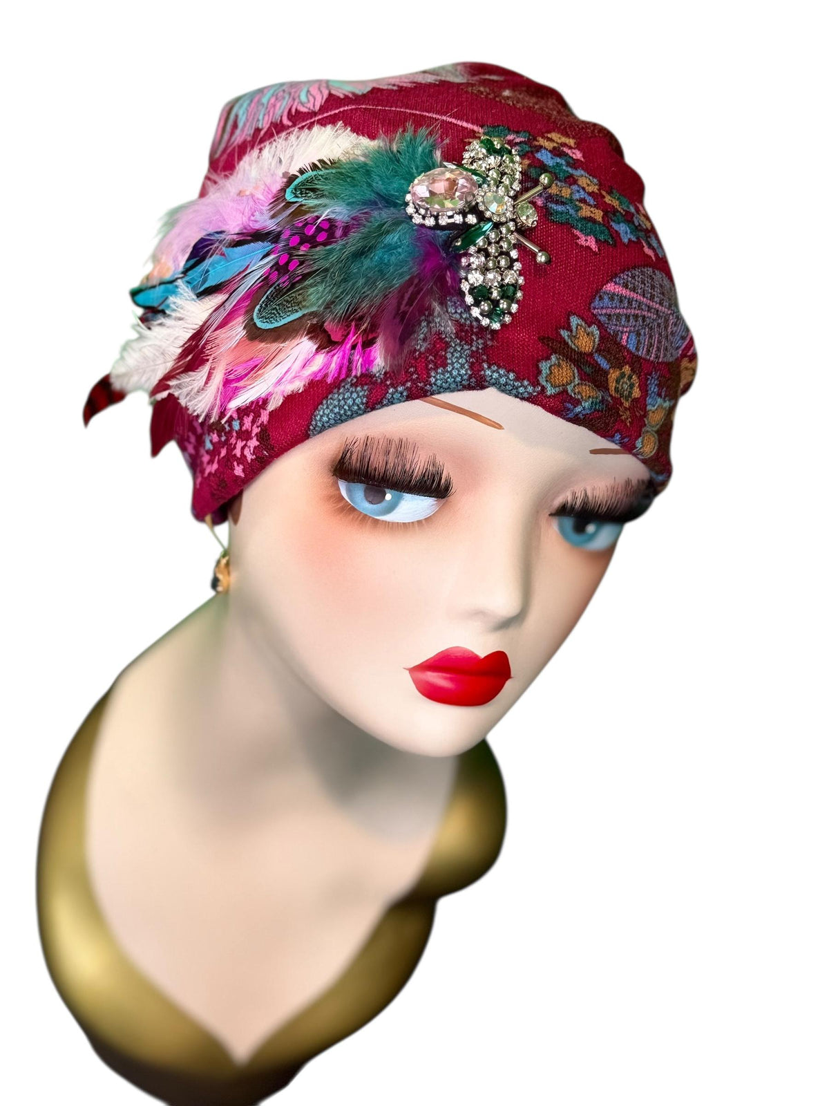 Elegant Roaring 20’s Vibe Feathered Jeweled Hat - Winter Flapper Beanie - Fashionable Skiing Hat