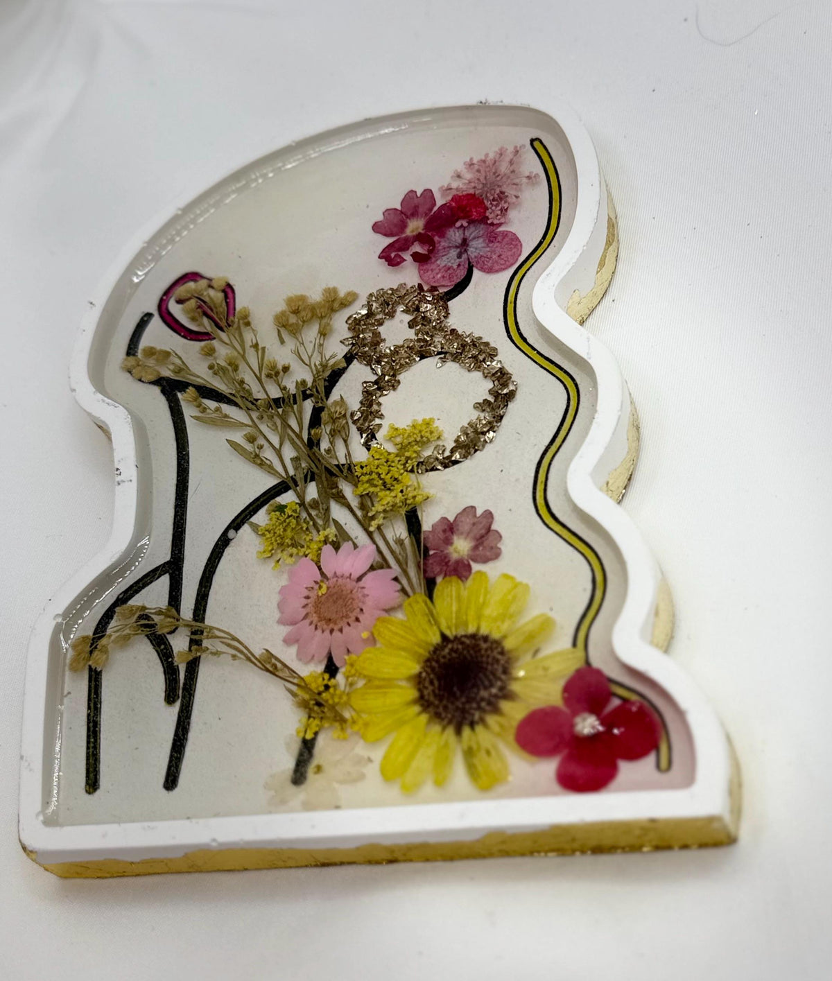 Jesmonite Vanity Tray - Ladies Figure, Dried Floral Display